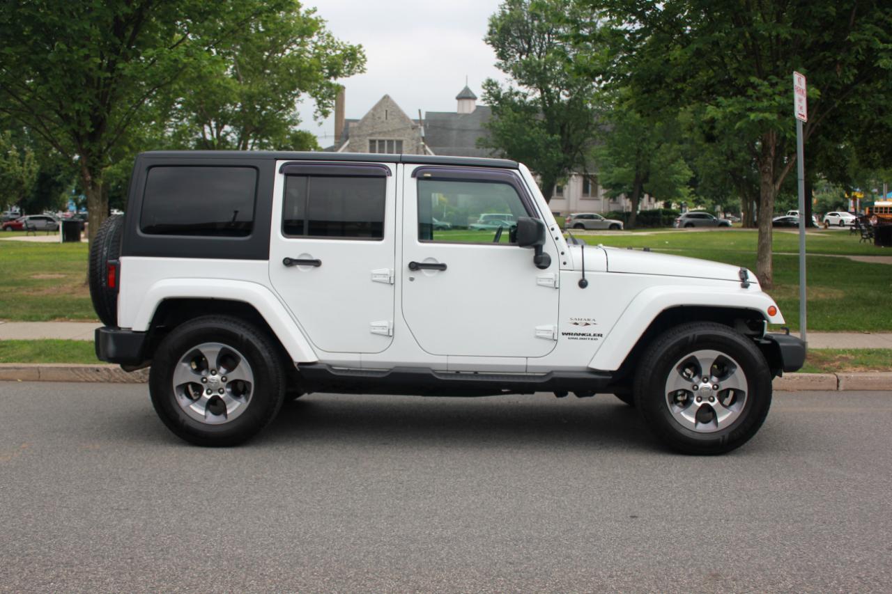 Jeep Wrangler Unlimited Sahara 4WD 2016