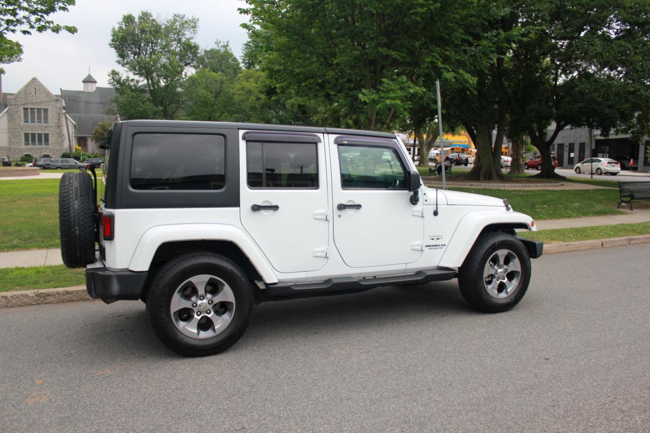 Jeep Wrangler Unlimited Sahara 4WD 2016