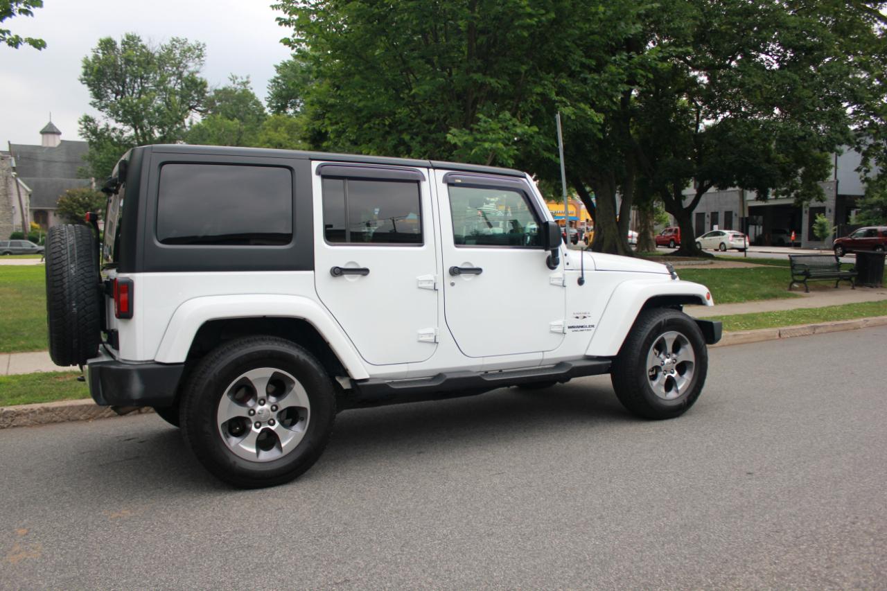 Jeep Wrangler Unlimited Sahara 4WD 2016