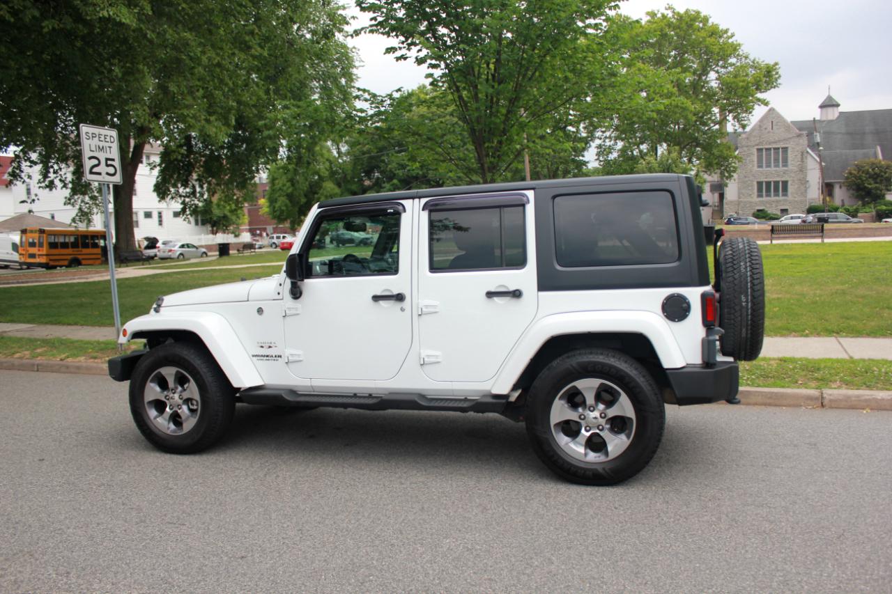 Jeep Wrangler Unlimited Sahara 4WD 2016