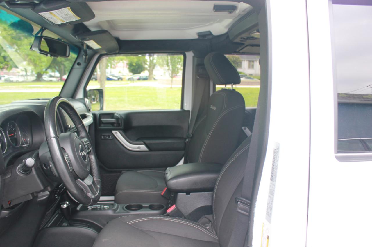 Jeep Wrangler Unlimited Sahara 4WD 2016
