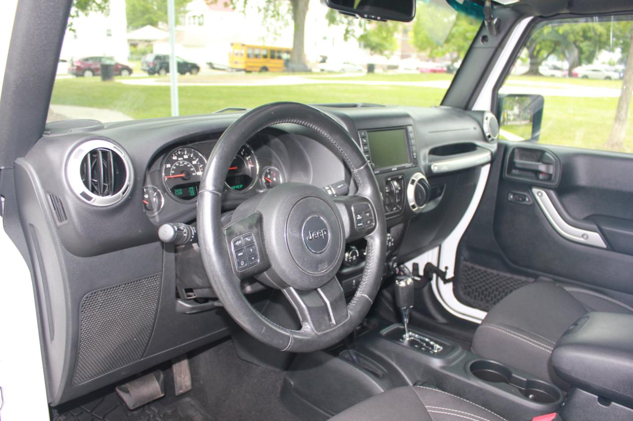 Jeep Wrangler Unlimited Sahara 4WD 2016