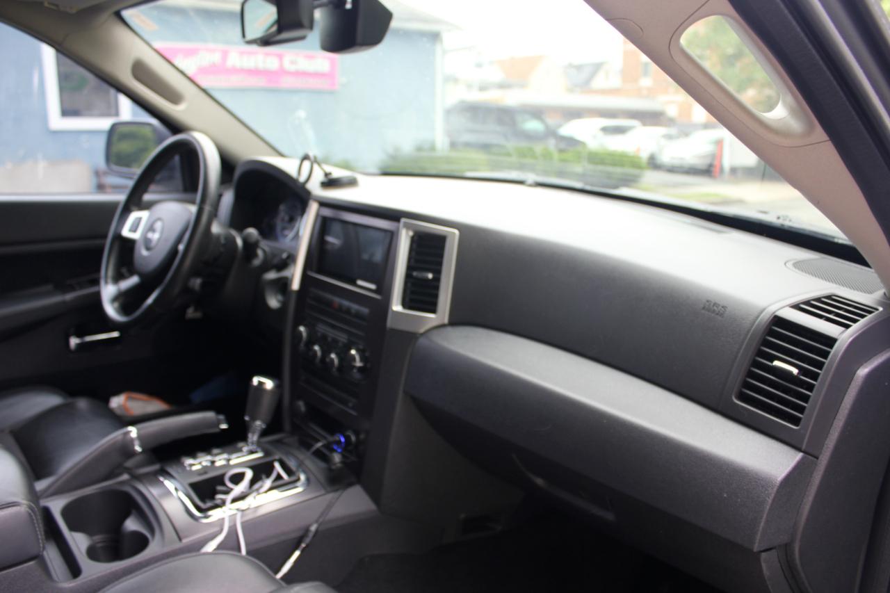 Jeep Grand Cherokee SRT-8 2008