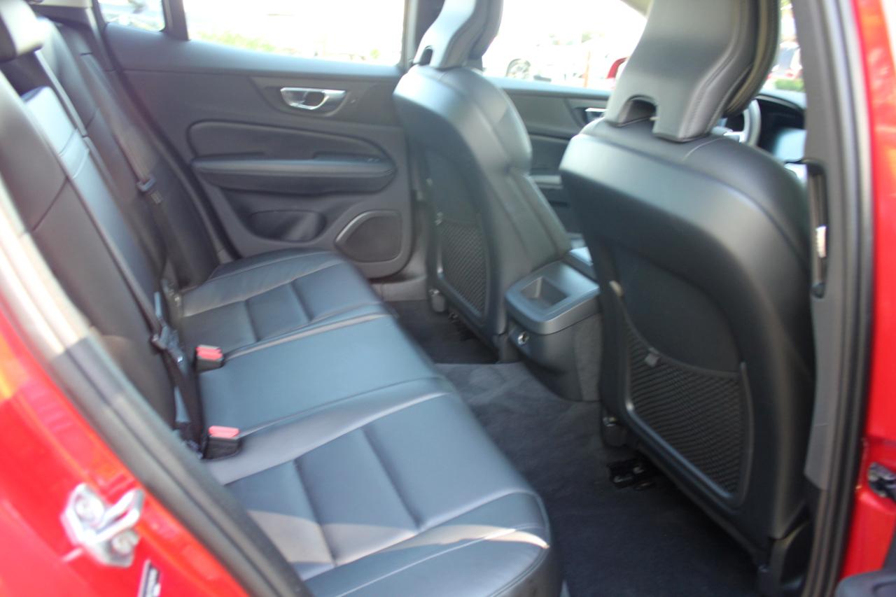 Volvo S60 T6 Momentum AWD 2019