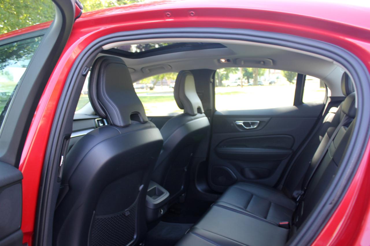 Volvo S60 T6 Momentum AWD 2019