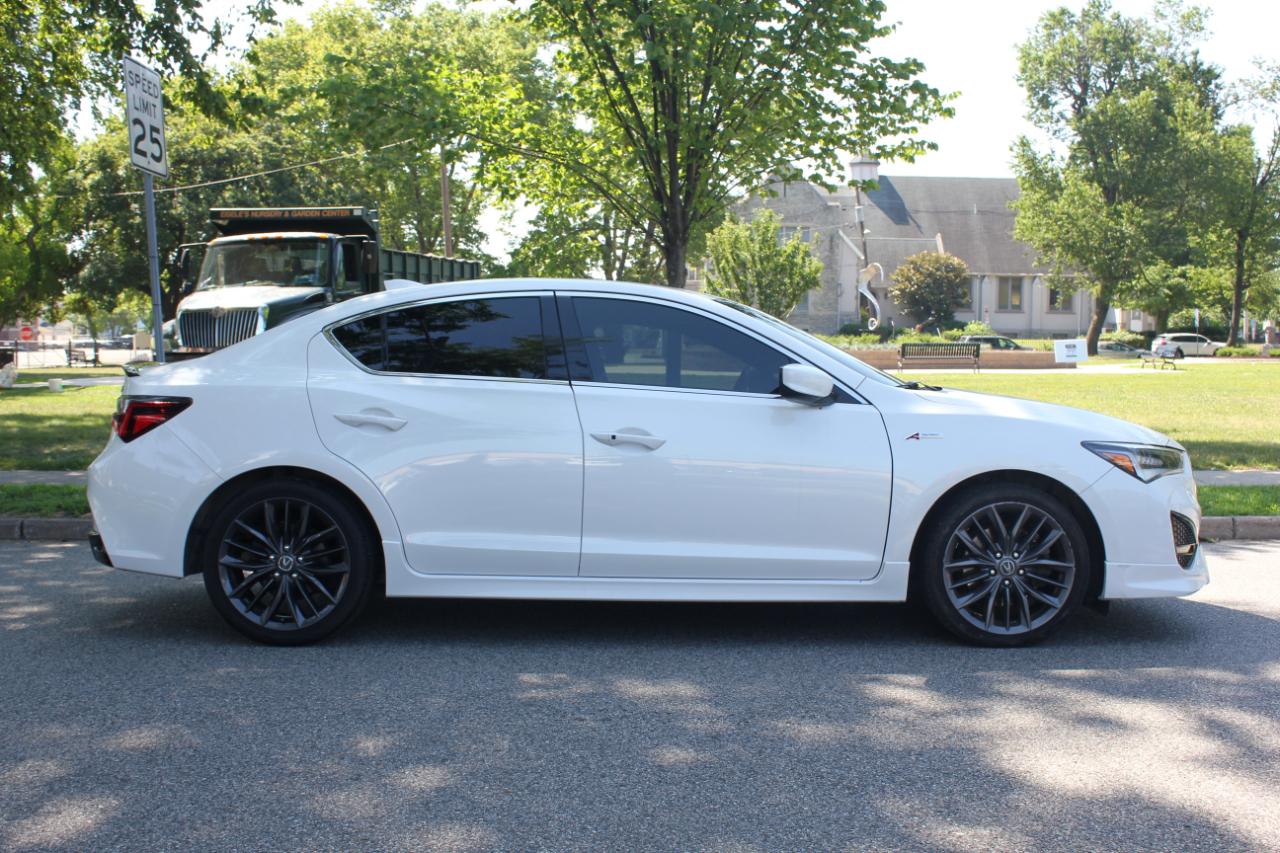 Acura ILX 8-Spd AT w/ Premium & A-SPEC Packages 2020