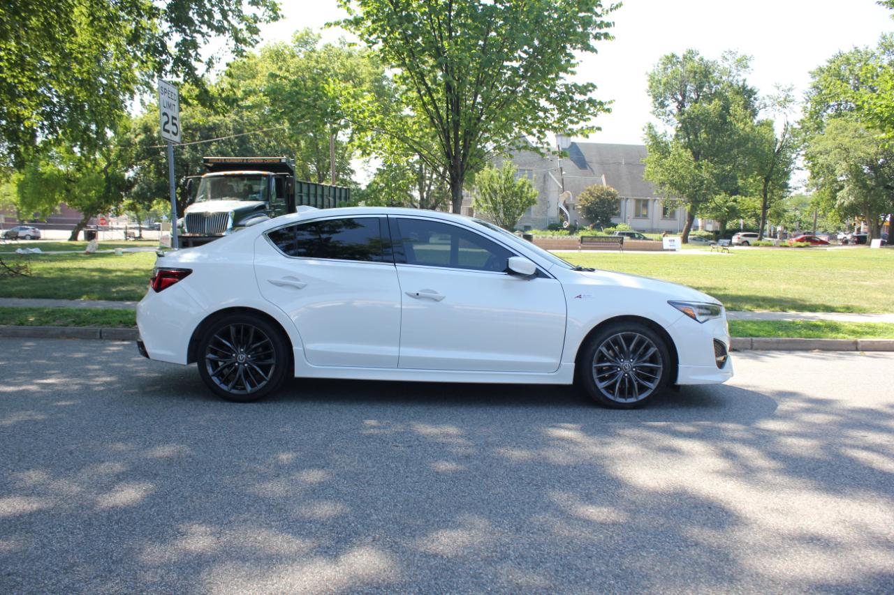 Acura ILX 8-Spd AT w/ Premium & A-SPEC Packages 2020