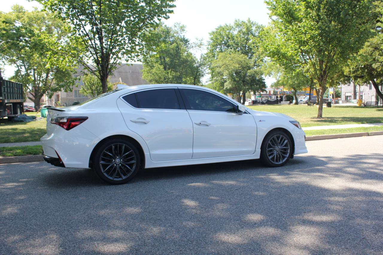 Acura ILX 8-Spd AT w/ Premium & A-SPEC Packages 2020