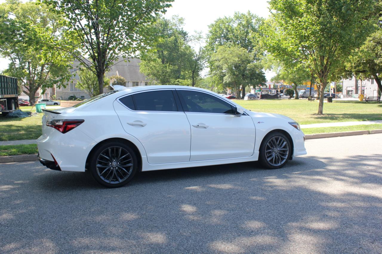 Acura ILX 8-Spd AT w/ Premium & A-SPEC Packages 2020