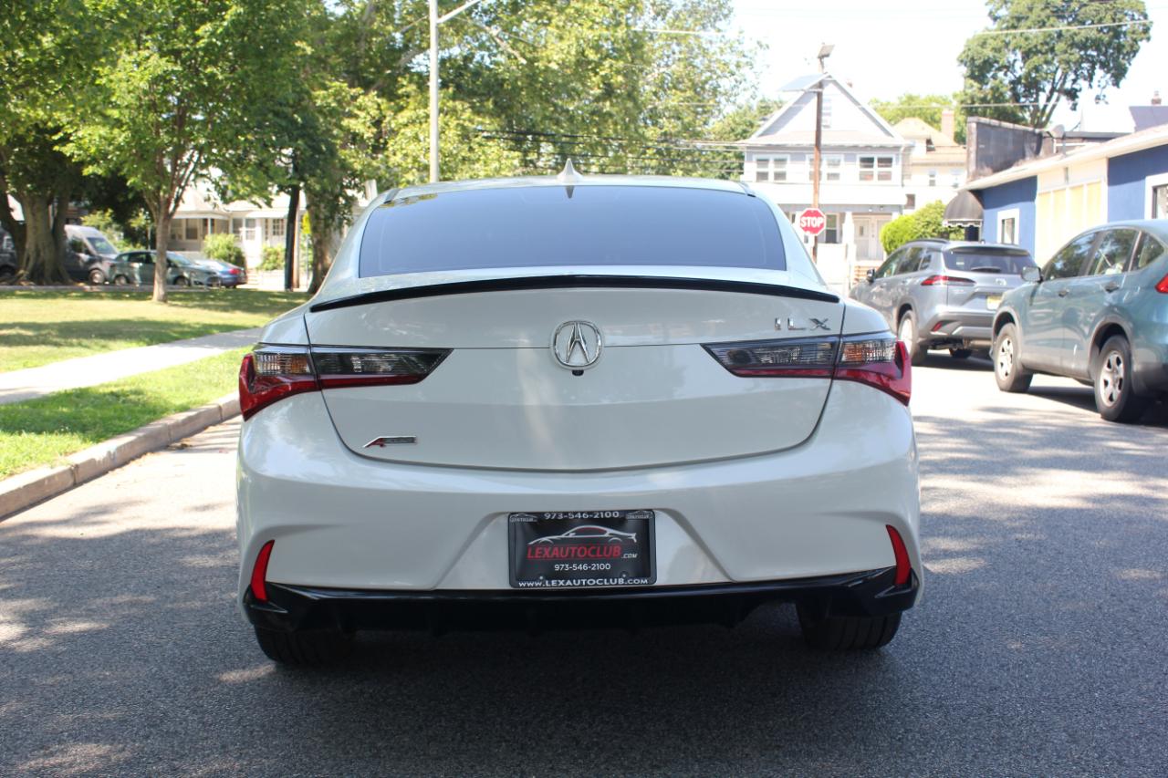 Acura ILX 8-Spd AT w/ Premium & A-SPEC Packages 2020