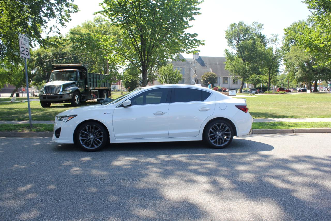 Acura ILX 8-Spd AT w/ Premium & A-SPEC Packages 2020