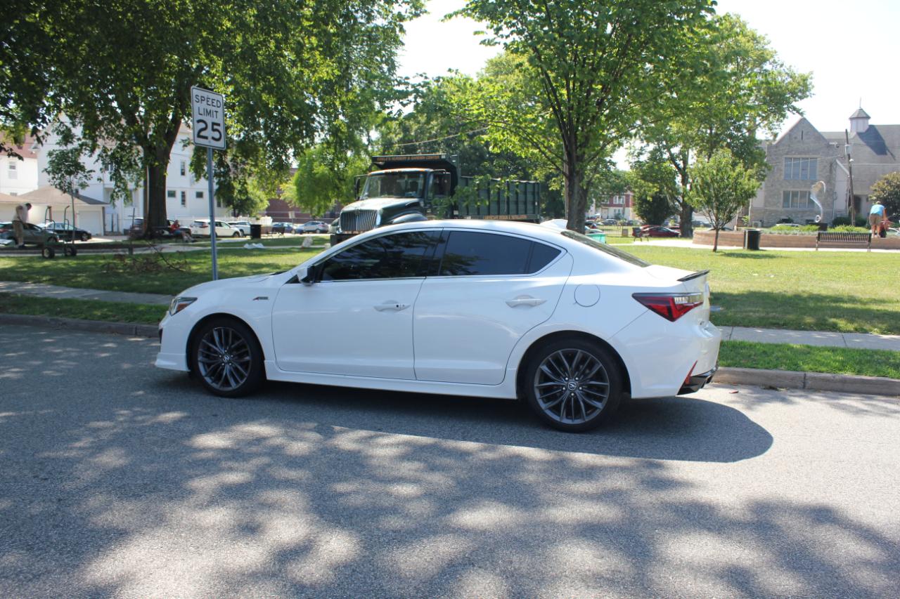 Acura ILX 8-Spd AT w/ Premium & A-SPEC Packages 2020