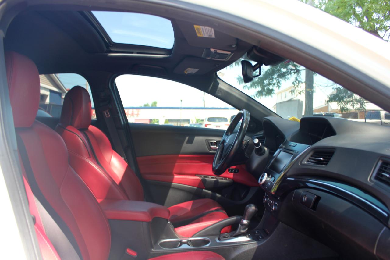 Acura ILX 8-Spd AT w/ Premium & A-SPEC Packages 2020