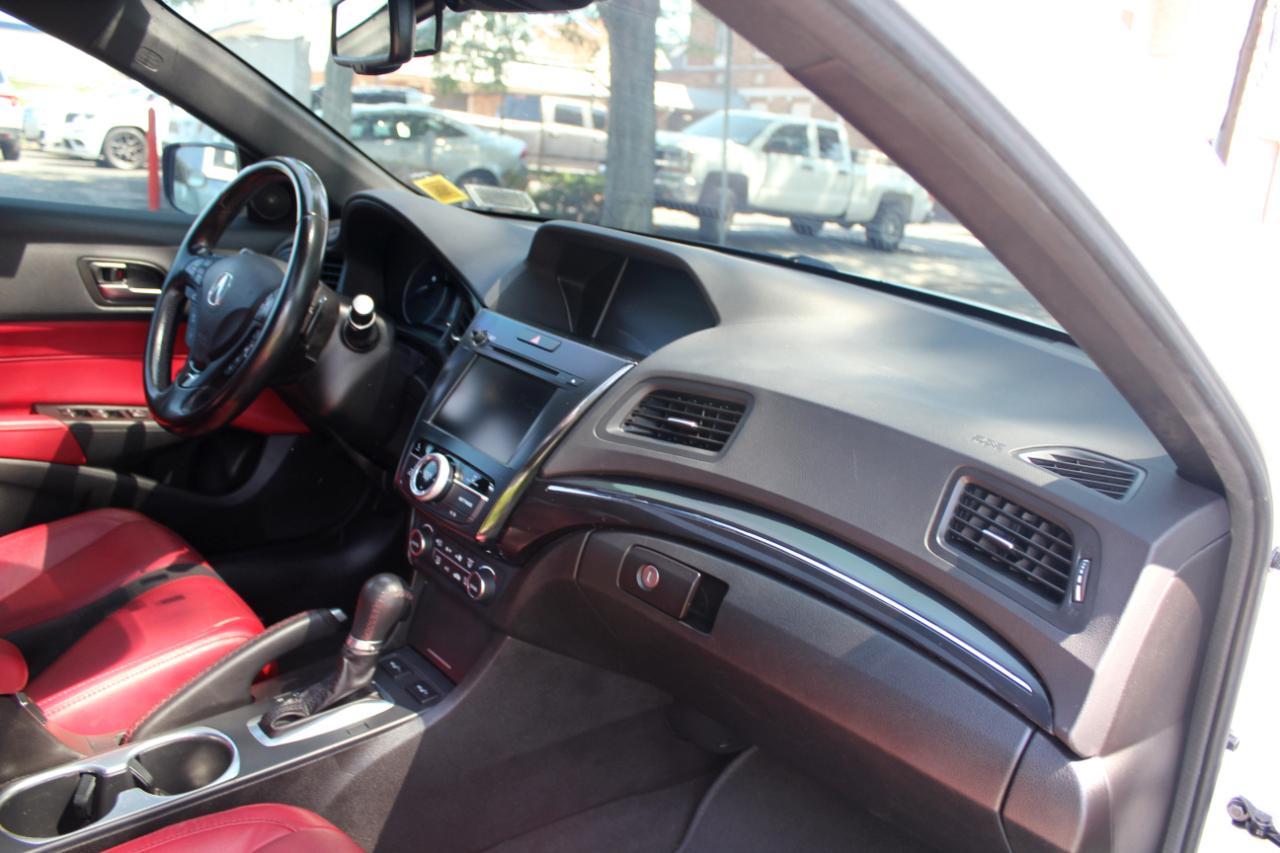 Acura ILX 8-Spd AT w/ Premium & A-SPEC Packages 2020