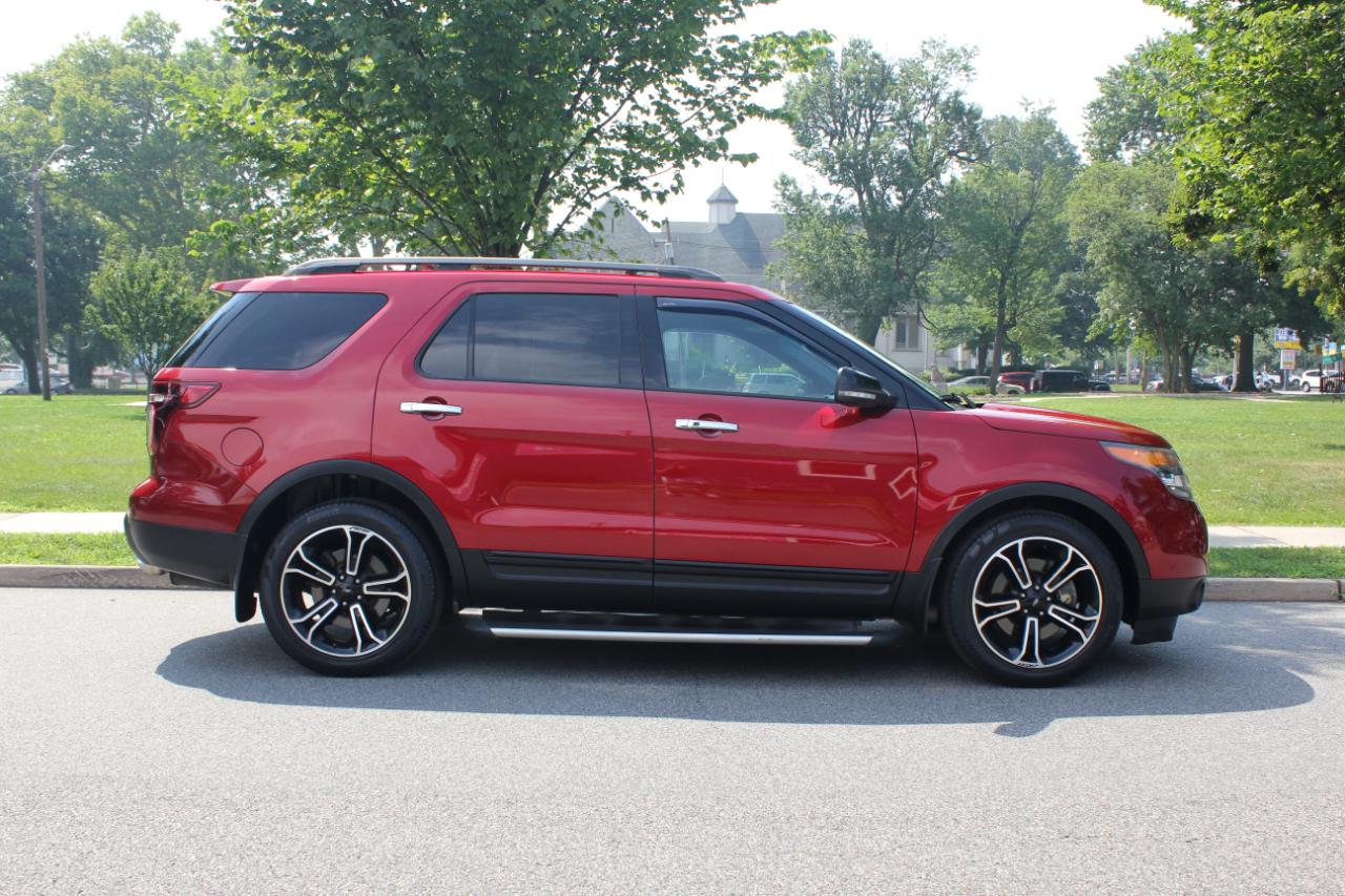 Ford Explorer Sport 4WD 2013