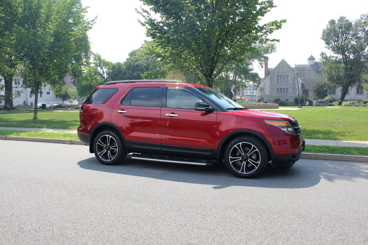 Ford Explorer Sport 4WD 2013