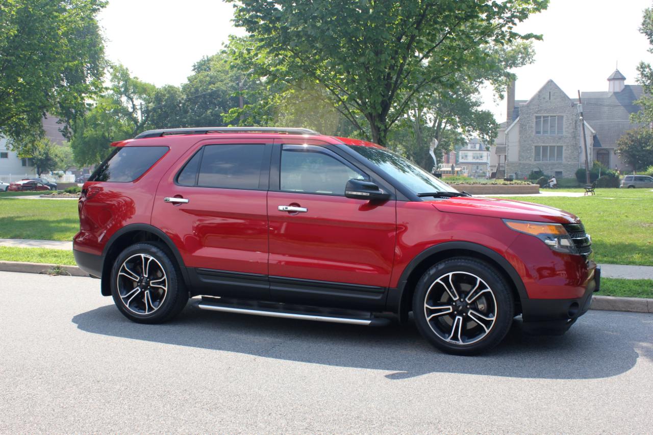Ford Explorer Sport 4WD 2013