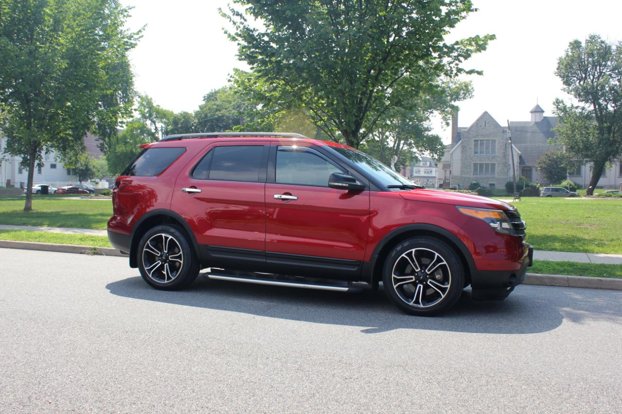 Ford Explorer Sport 4WD 2013