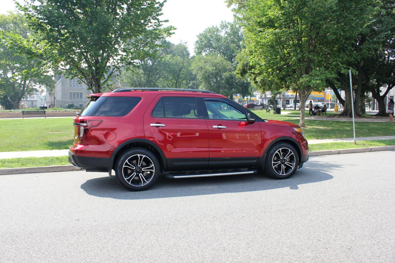 Ford Explorer Sport 4WD 2013