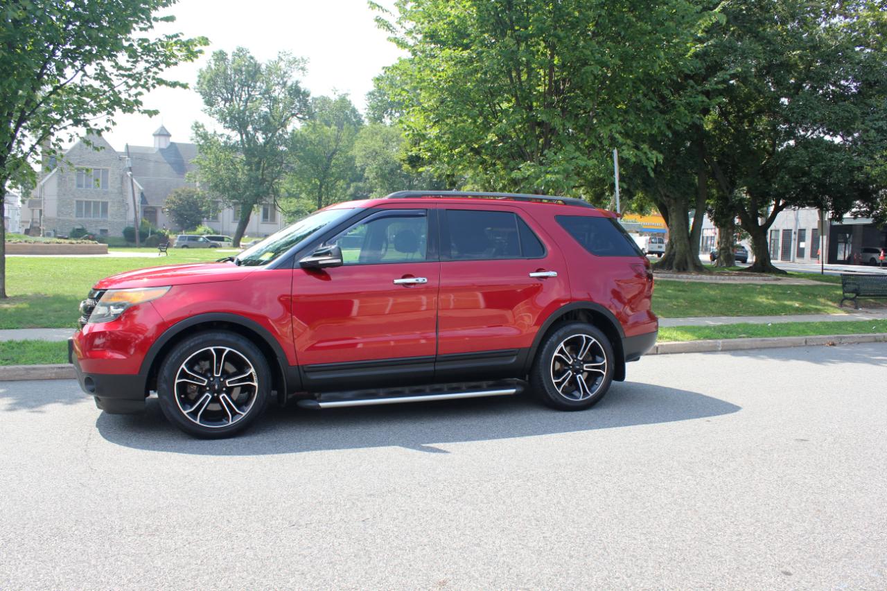 Ford Explorer Sport 4WD 2013