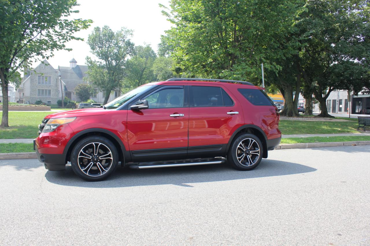 Ford Explorer Sport 4WD 2013