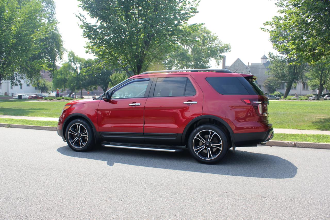 Ford Explorer Sport 4WD 2013