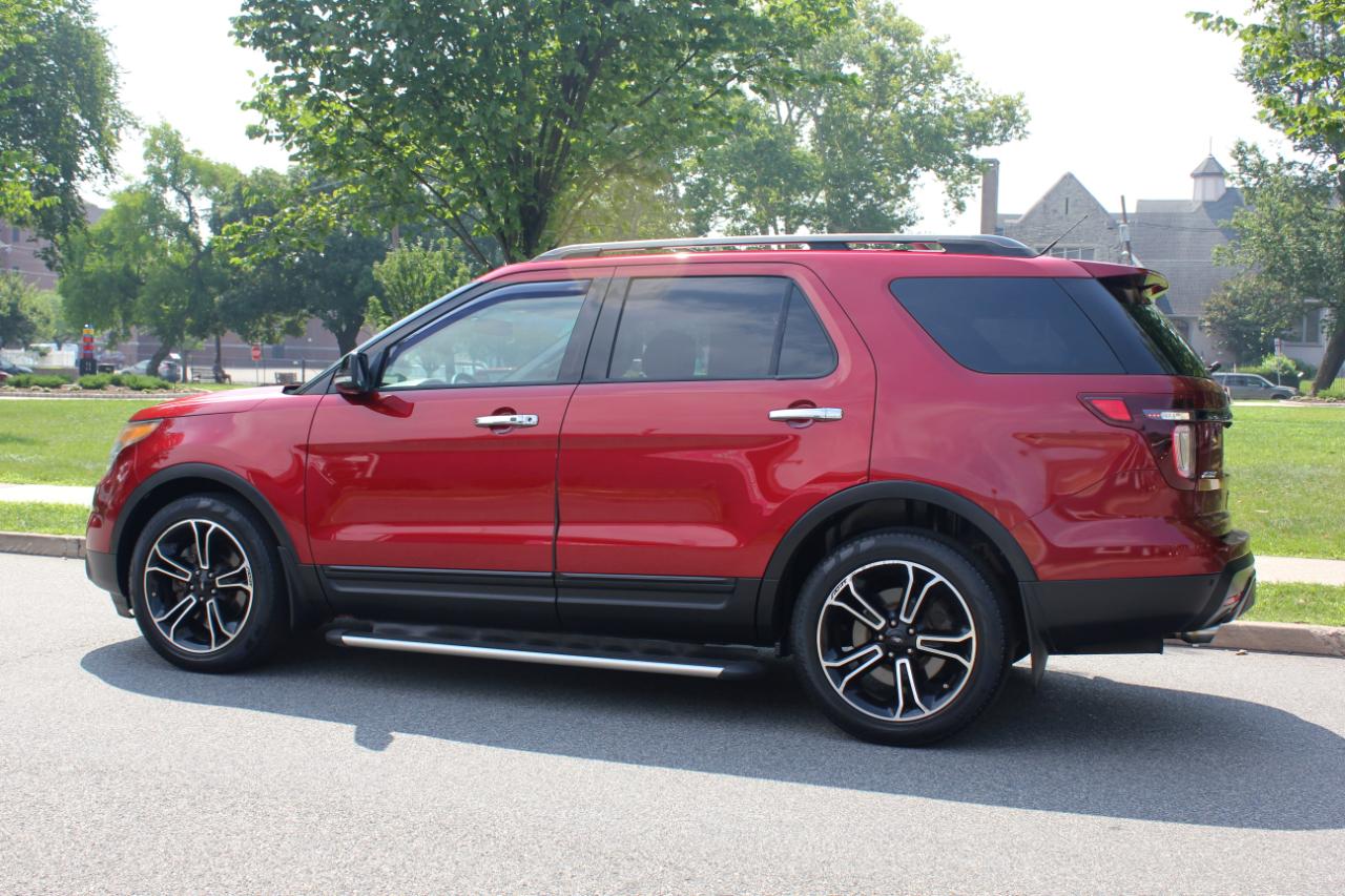 Ford Explorer Sport 4WD 2013