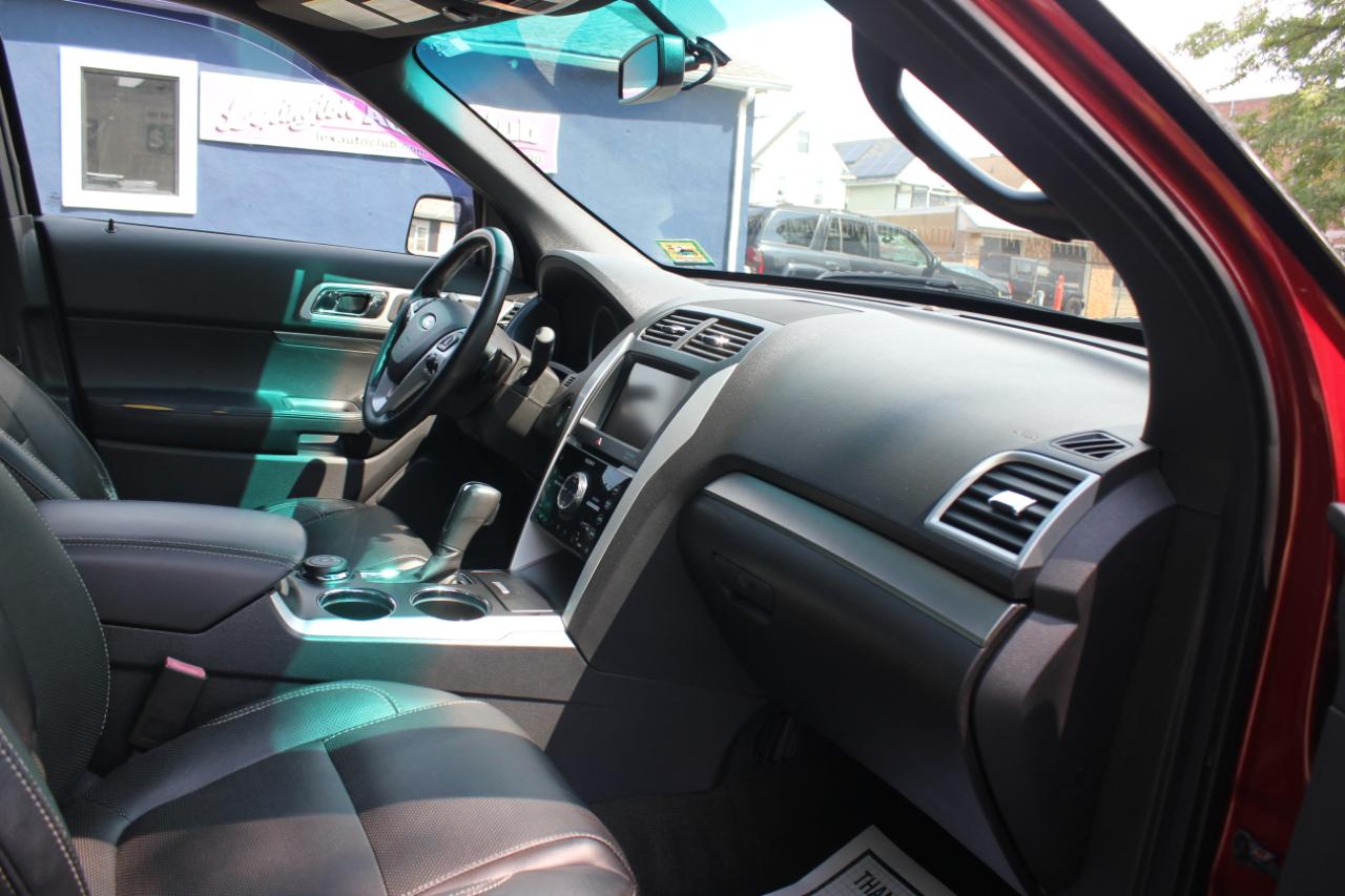 Ford Explorer Sport 4WD 2013