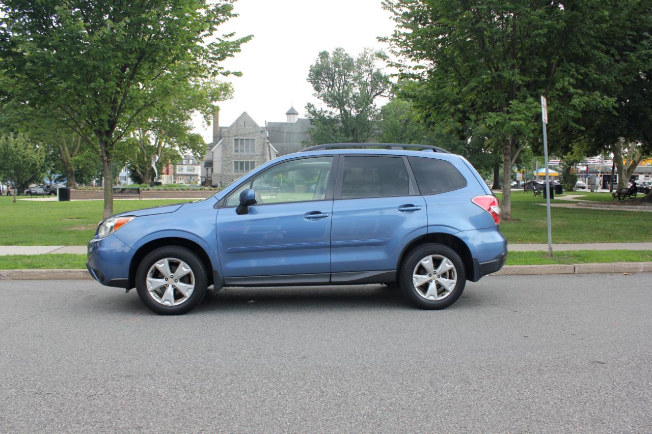 Subaru Forester 2.5i Premium PZEV CVT 2016