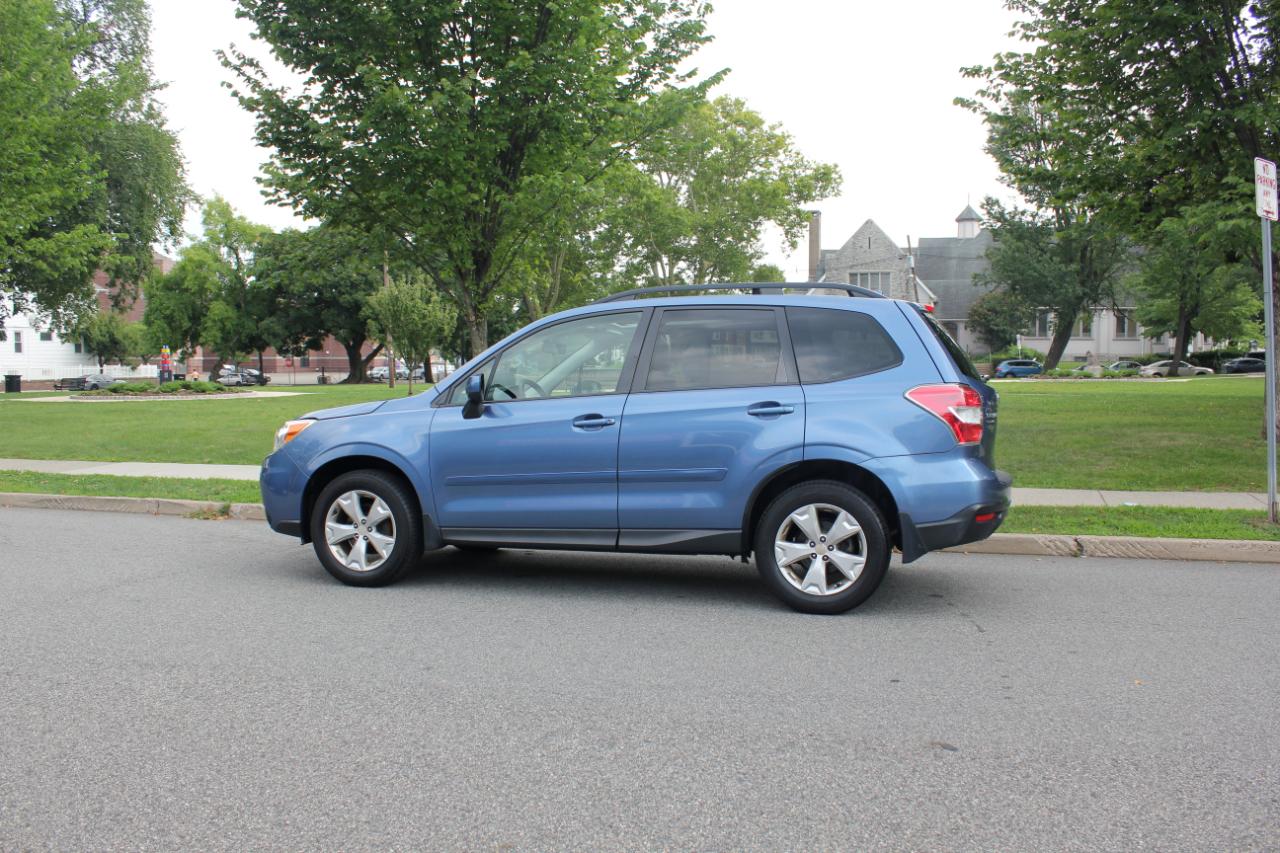 Subaru Forester 2.5i Premium PZEV CVT 2016
