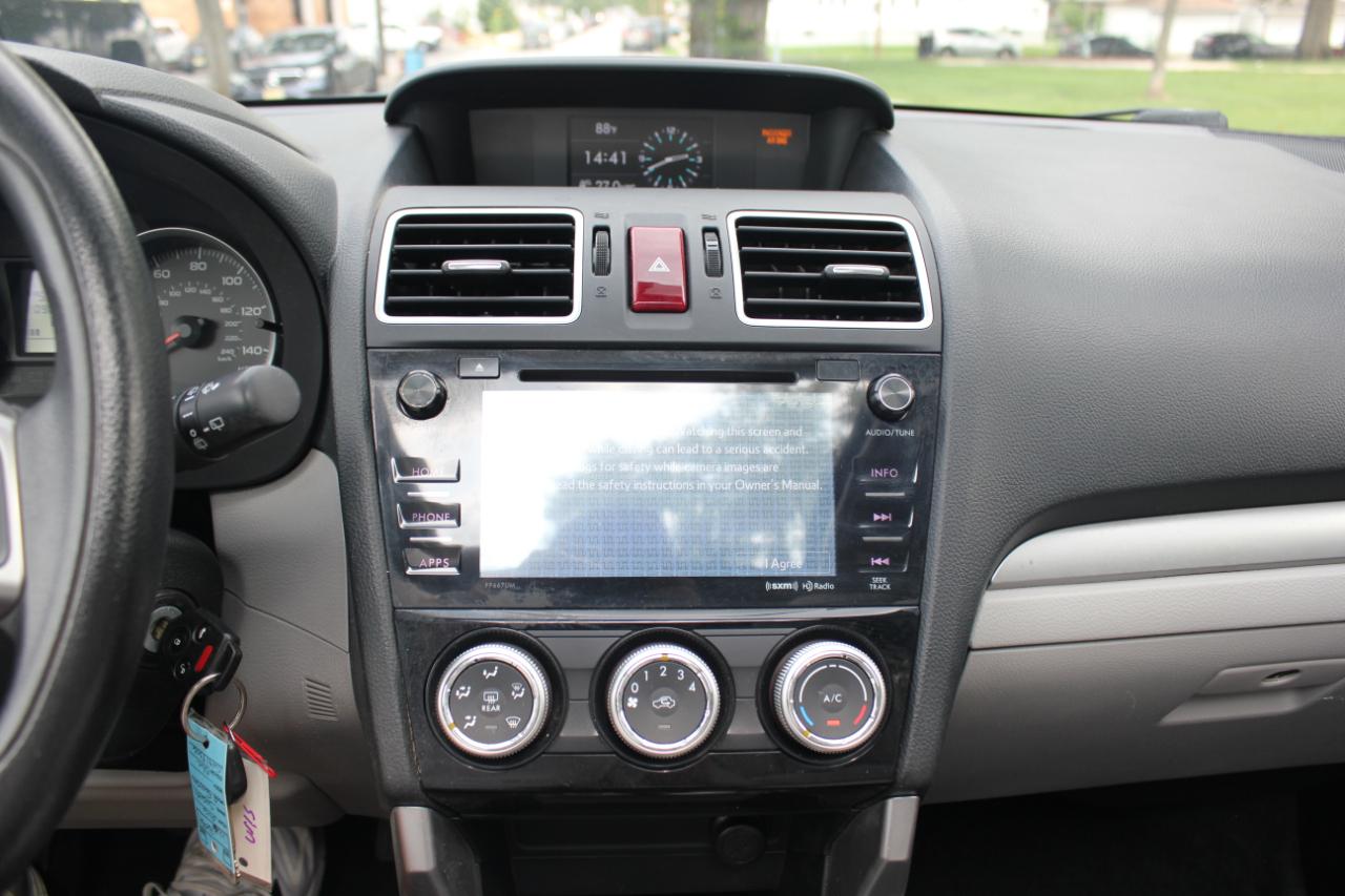 Subaru Forester 2.5i Premium PZEV CVT 2016