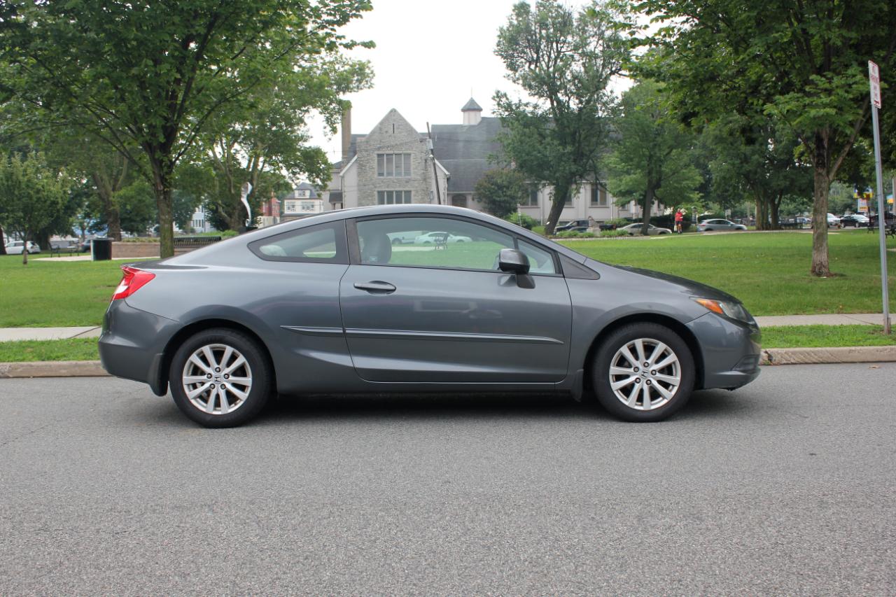 Honda Civic EX Coupe 5-Speed AT 2012
