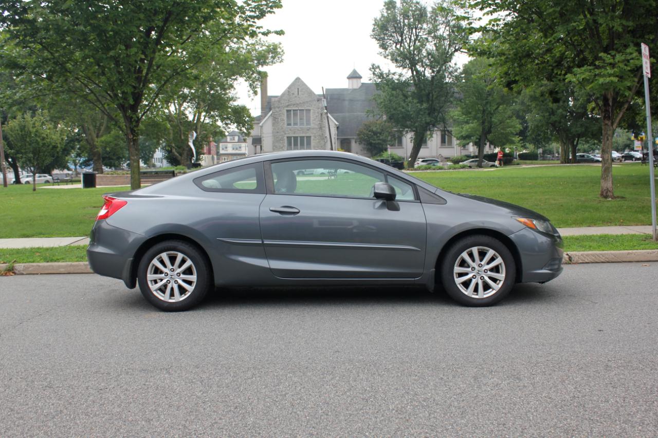 Honda Civic EX Coupe 5-Speed AT 2012