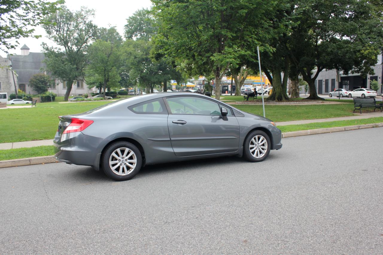 Honda Civic EX Coupe 5-Speed AT 2012