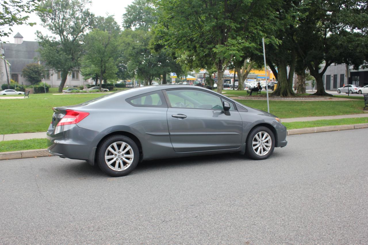 Honda Civic EX Coupe 5-Speed AT 2012