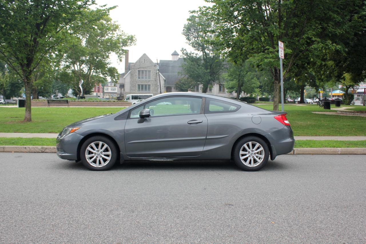 Honda Civic EX Coupe 5-Speed AT 2012