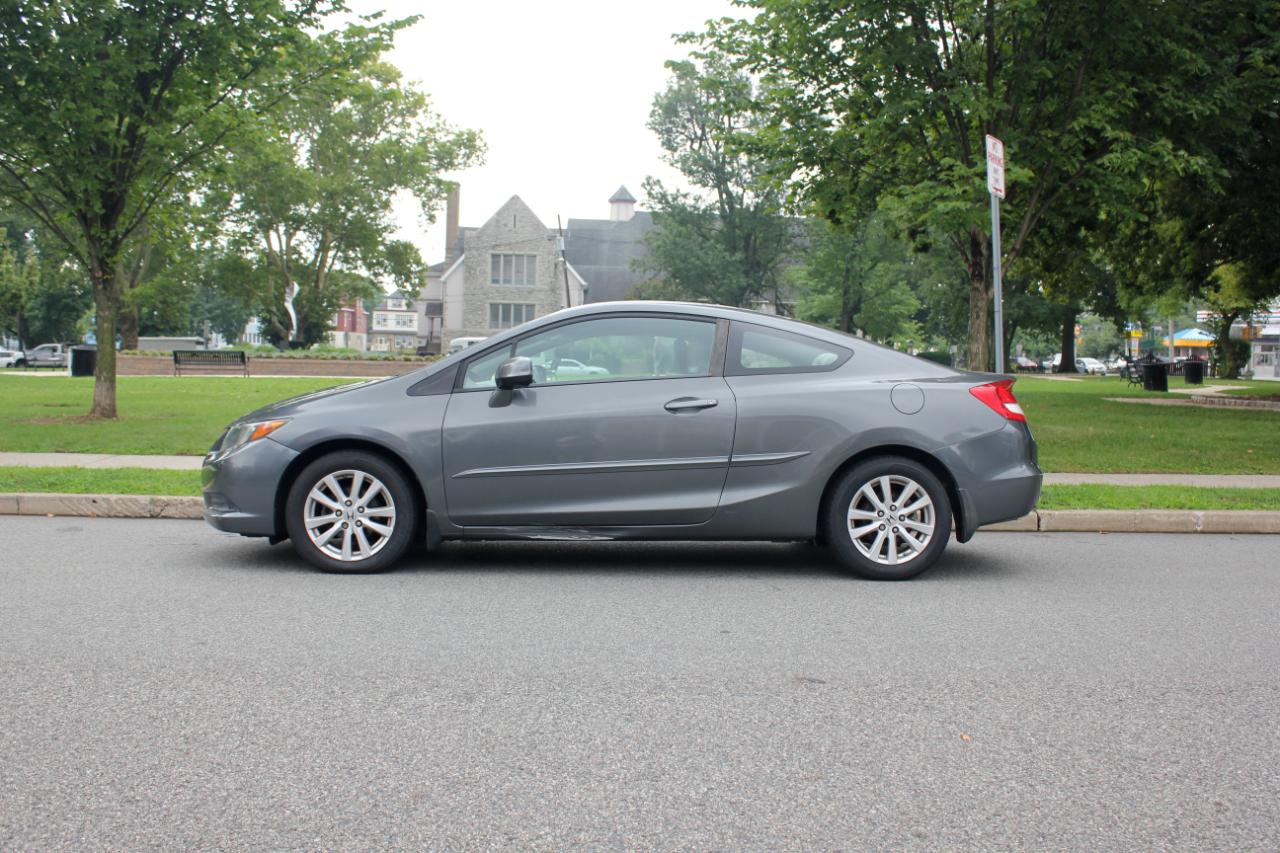 Honda Civic EX Coupe 5-Speed AT 2012