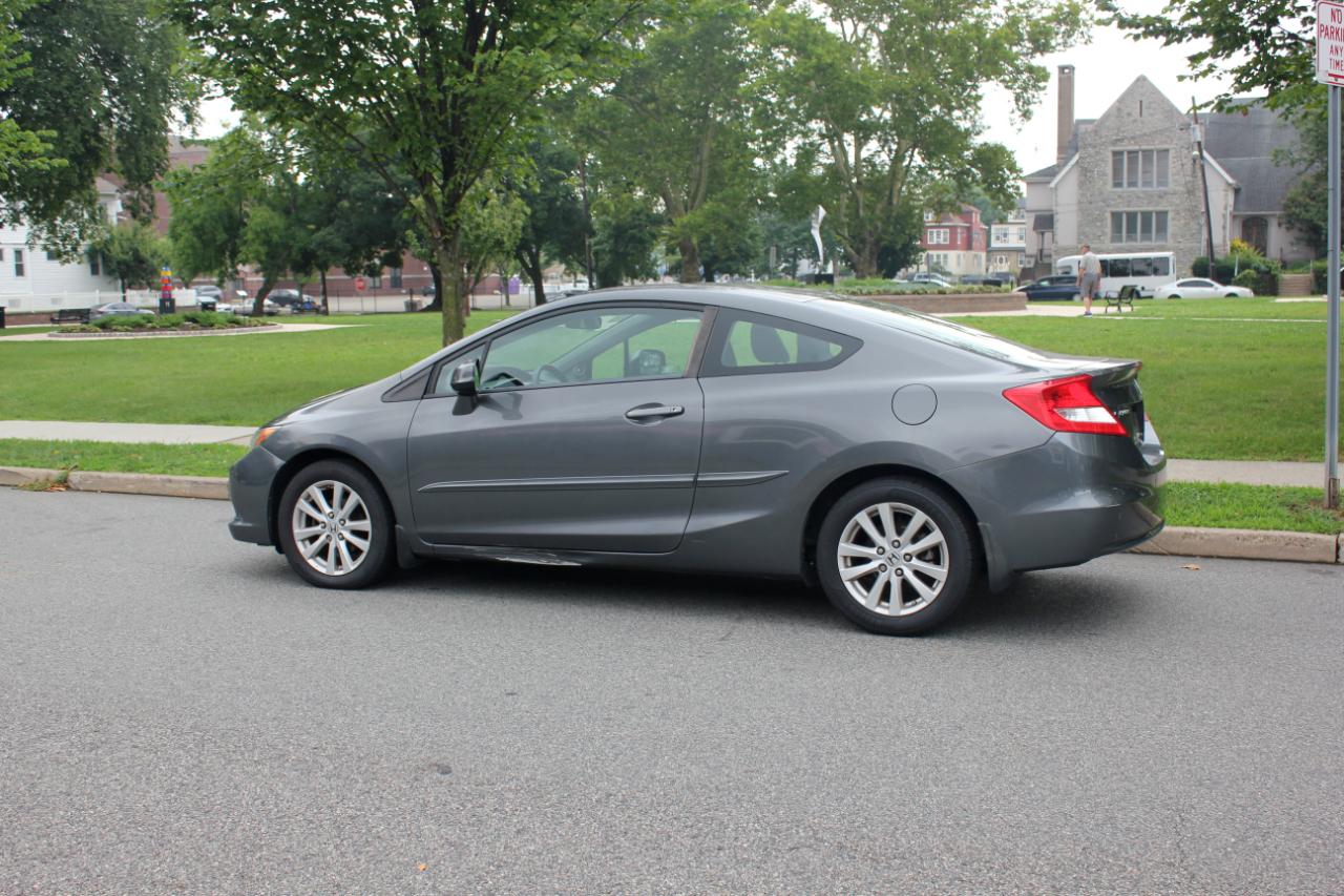 Honda Civic EX Coupe 5-Speed AT 2012