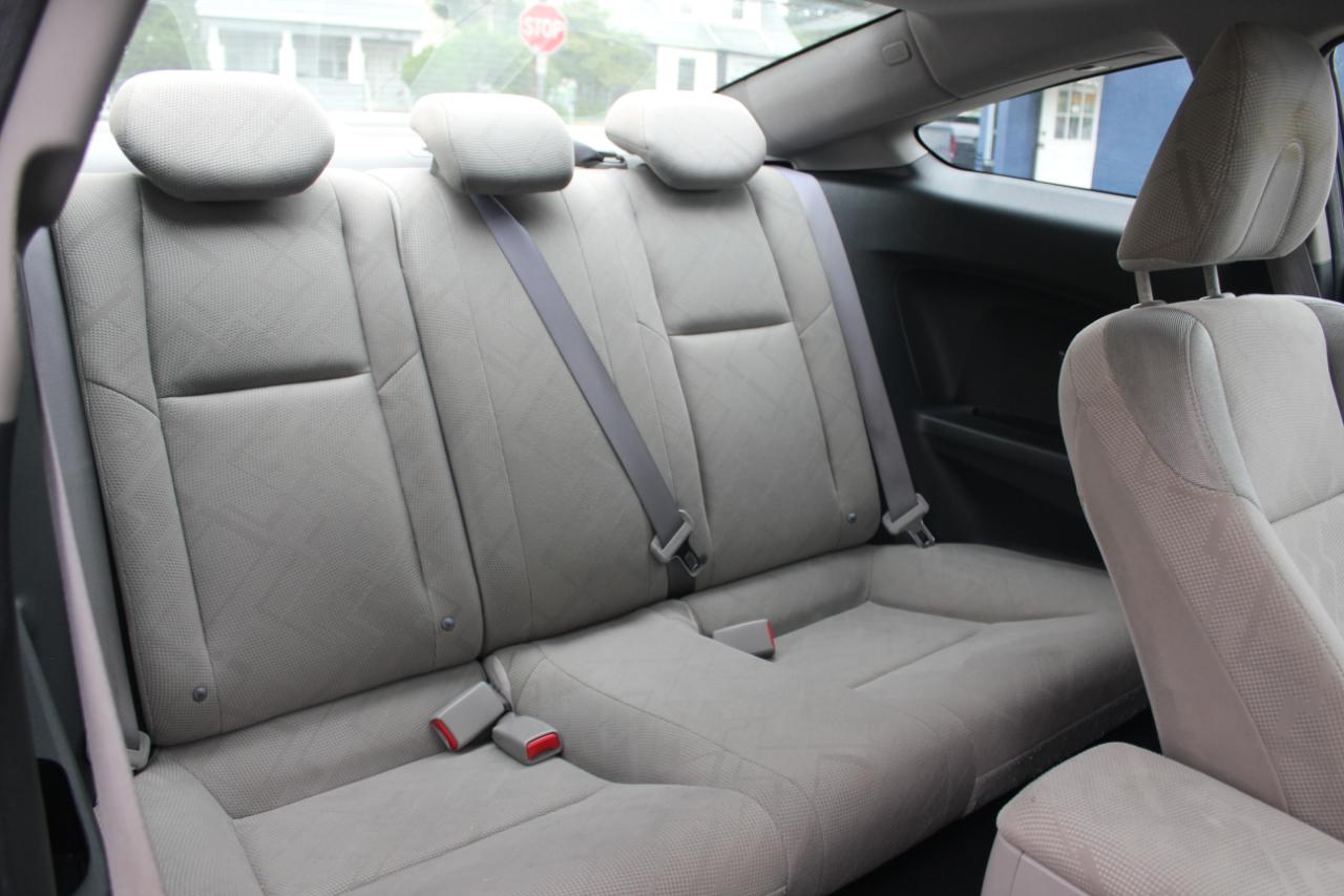 Honda Civic EX Coupe 5-Speed AT 2012