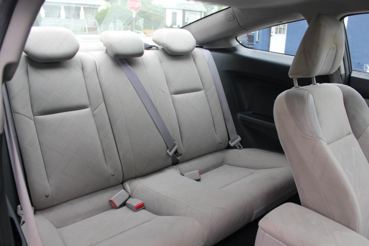 Honda Civic EX Coupe 5-Speed AT 2012