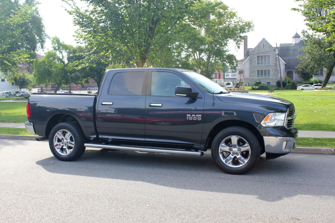 RAM 1500 Big Horn Crew Cab SWB 4WD 2018