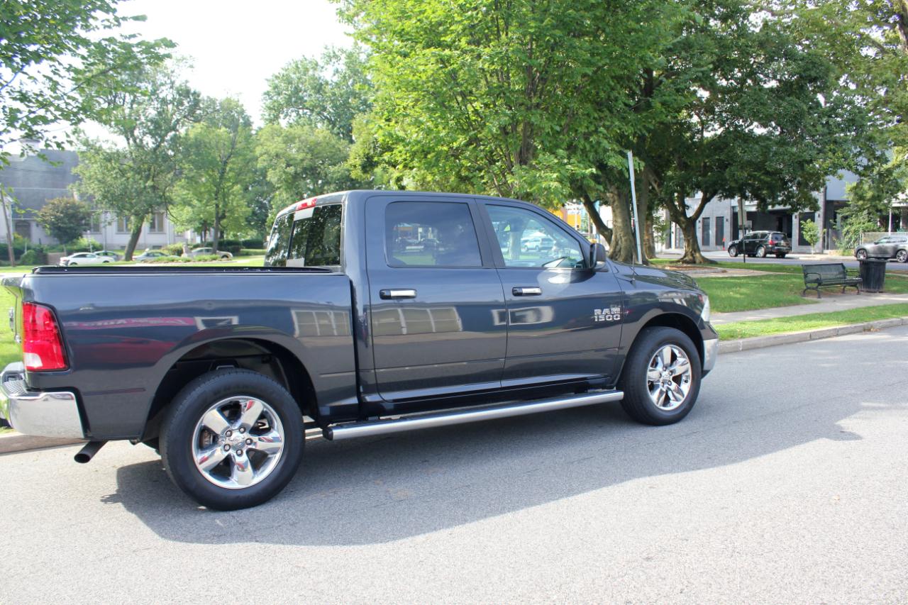 RAM 1500 Big Horn Crew Cab SWB 4WD 2018