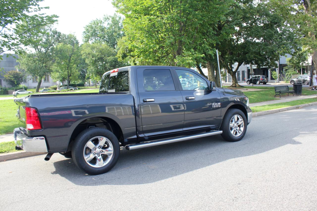 RAM 1500 Big Horn Crew Cab SWB 4WD 2018