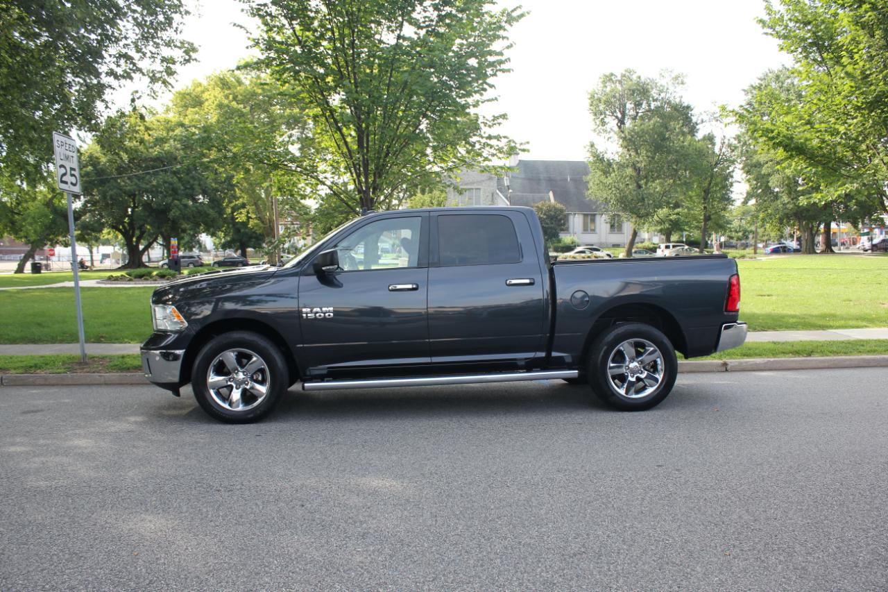 RAM 1500 Big Horn Crew Cab SWB 4WD 2018