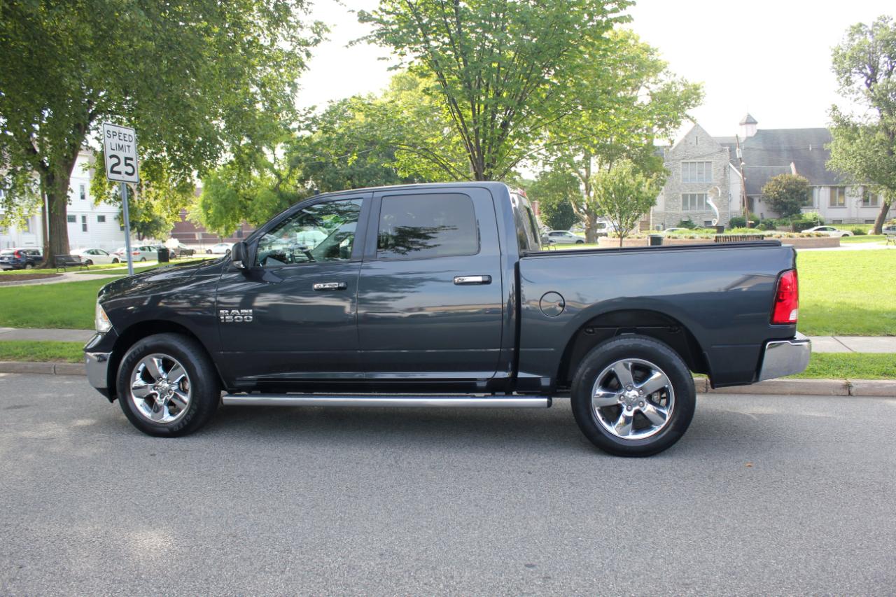 RAM 1500 Big Horn Crew Cab SWB 4WD 2018