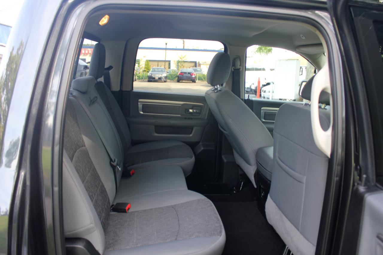 RAM 1500 Big Horn Crew Cab SWB 4WD 2018