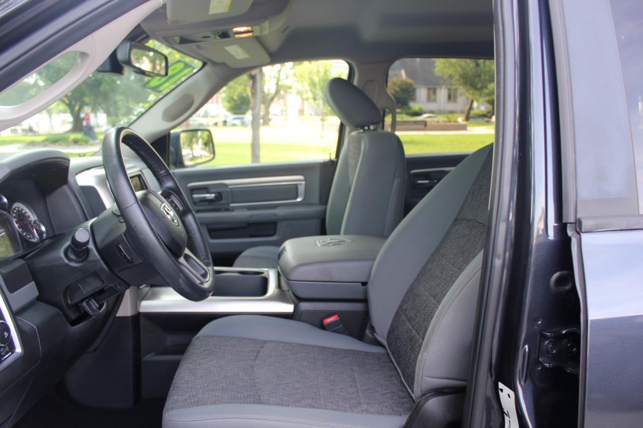 RAM 1500 Big Horn Crew Cab SWB 4WD 2018