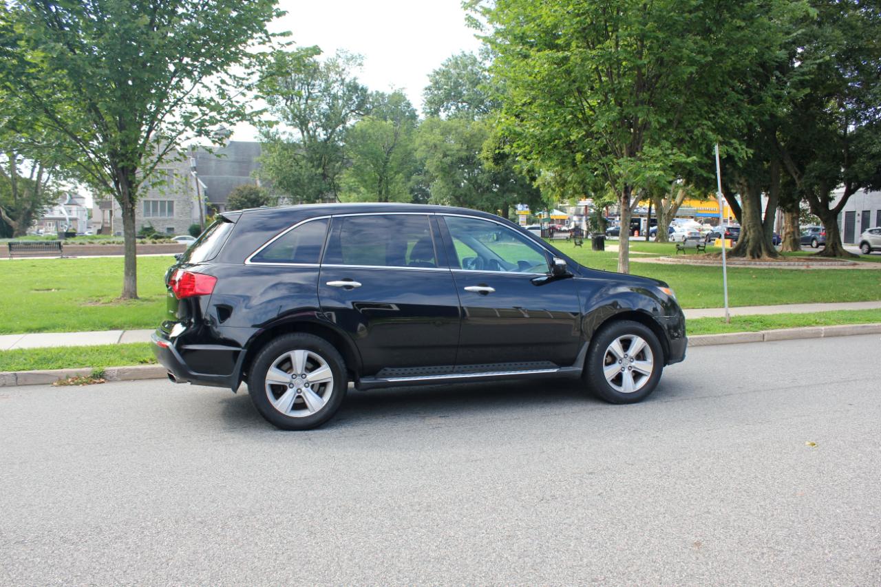 Acura MDX 6-Spd AT w/Tech and Entertainment Package 2011