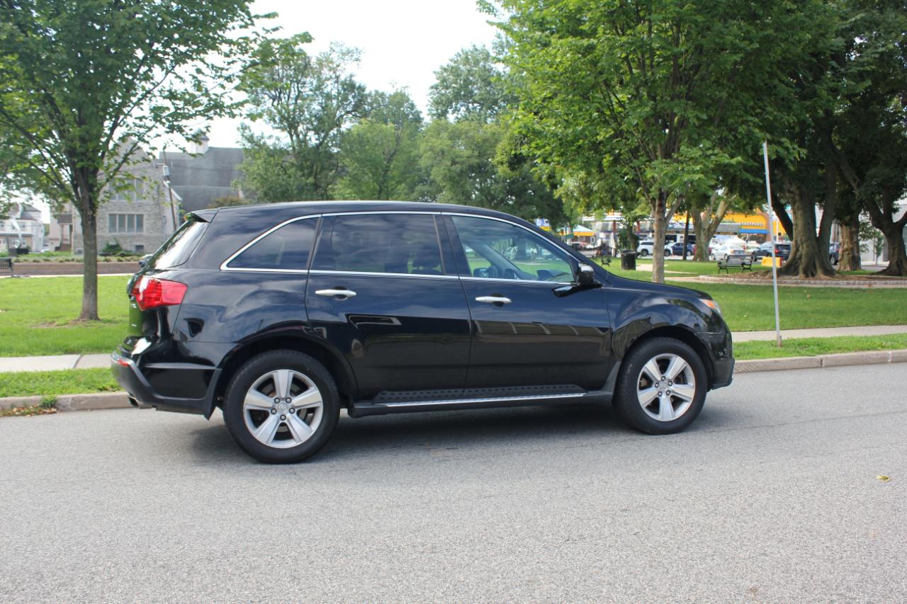 Acura MDX 6-Spd AT w/Tech and Entertainment Package 2011