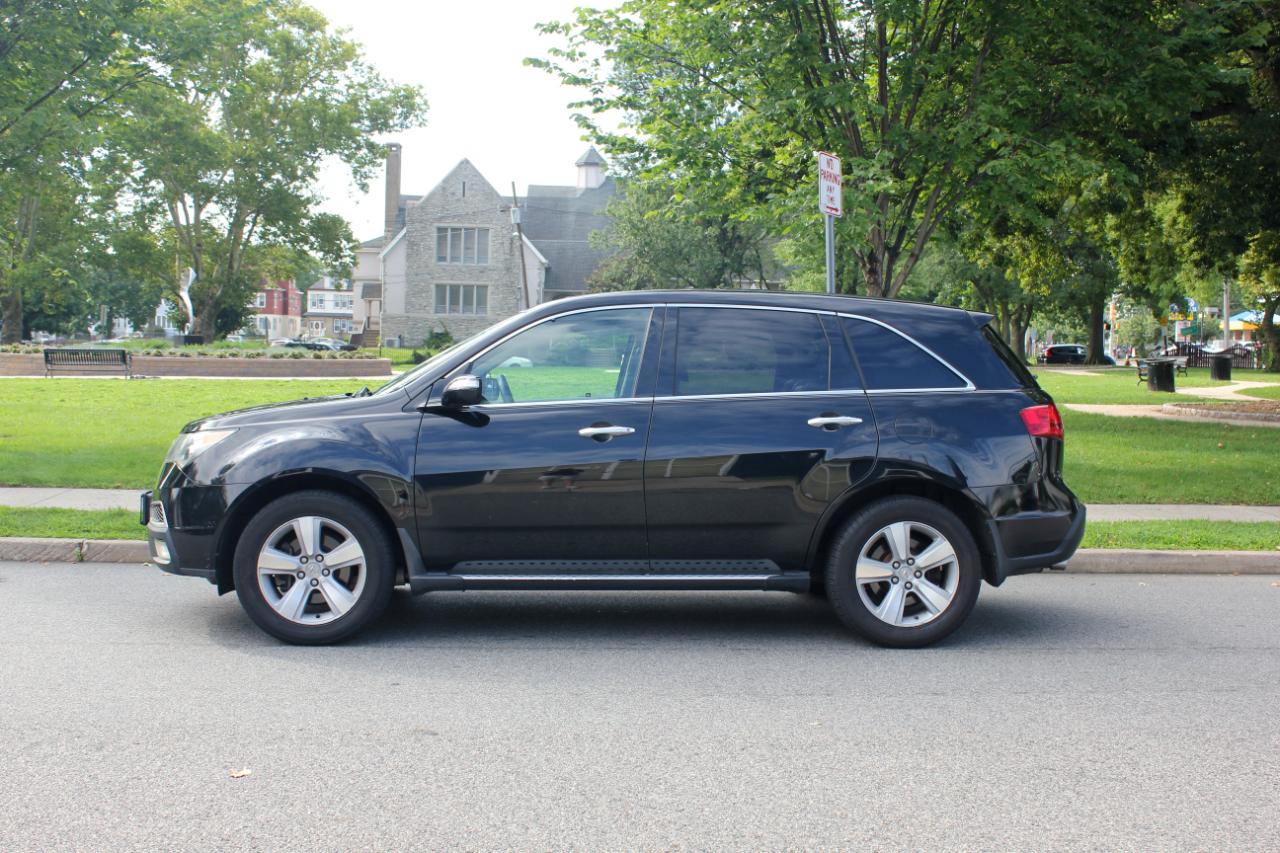 Acura MDX 6-Spd AT w/Tech and Entertainment Package 2011